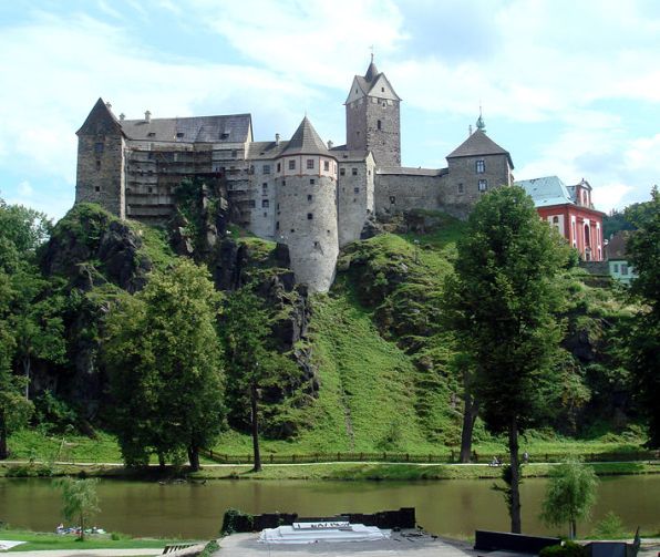 Loket Castle